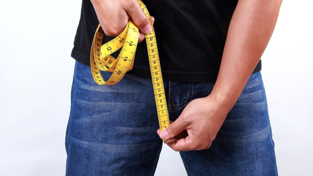 O home mide o pene antes do aumento